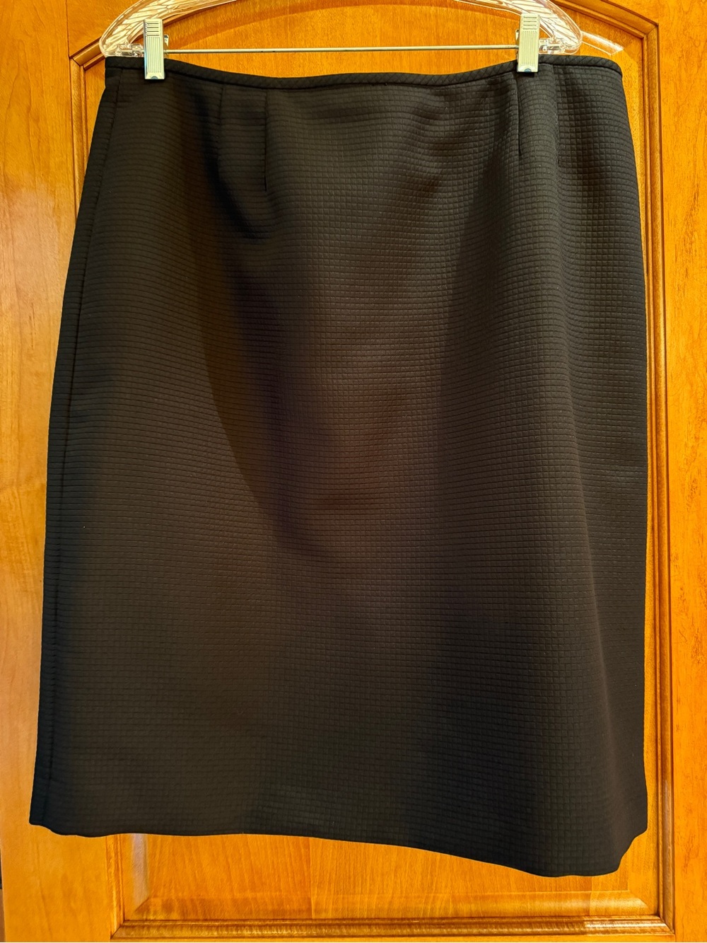 Kasper Black Textured Pencil Skirt